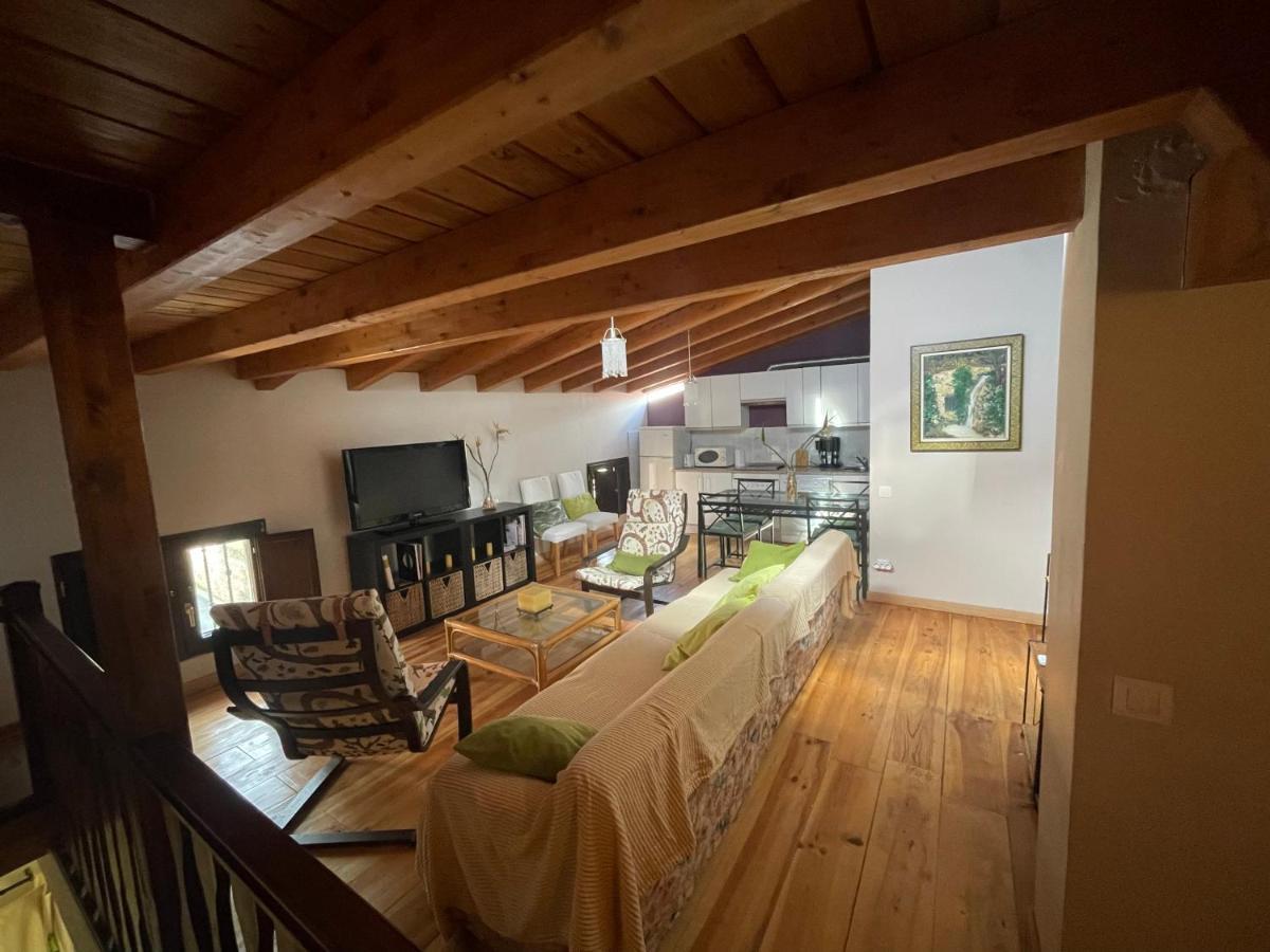 Atico Aires De Gredos Apartment Candeleda Exterior photo